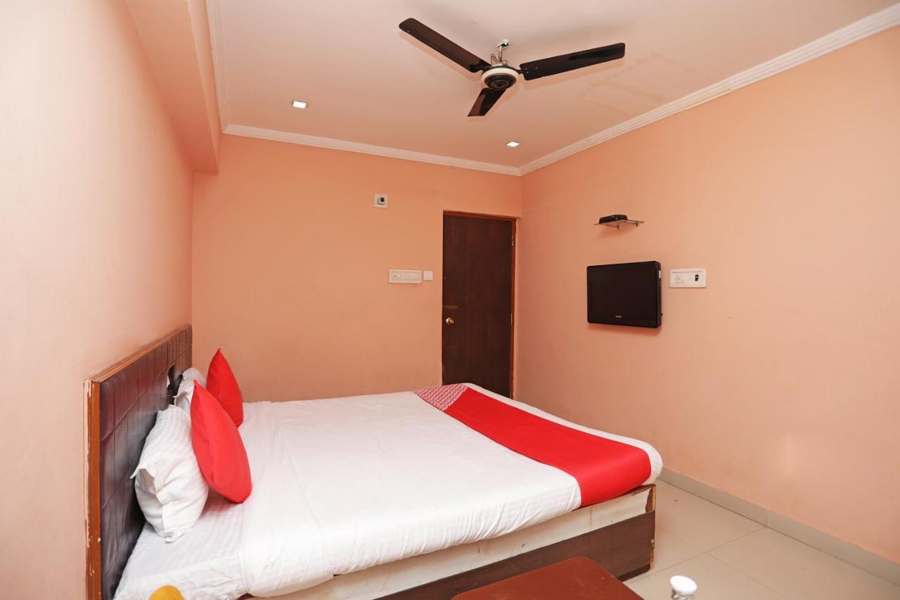 Hotel Nayapalli Bhubaneswar Bagian luar foto